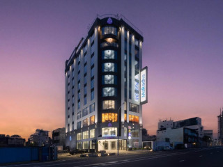 MaRadha Hotel in Colombo