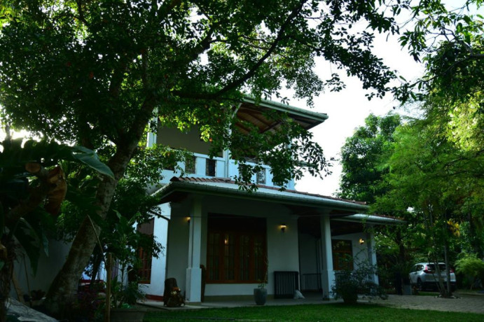 annes-bungalow-in-galle-big-3