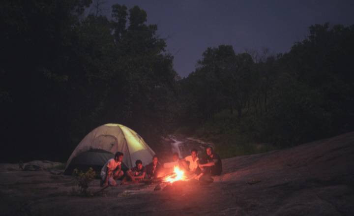 a-camping-night-in-the-upper-diyalama-big-1