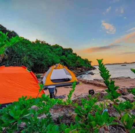 camping-at-unawatuna-sri-lanka-big-2