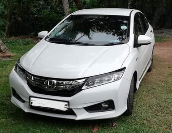 honda-grace-available-for-rent-big-1