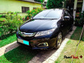 rent-a-car-toyota-prius-3rd-gen-2013-small-3