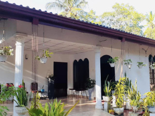 A 3 Villa  Anuradhapura